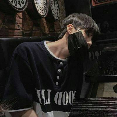 ↘2B青年，，，，