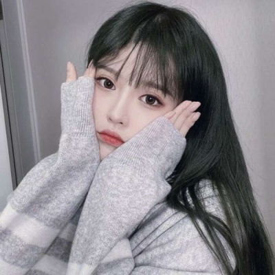 指尖滑落的泪